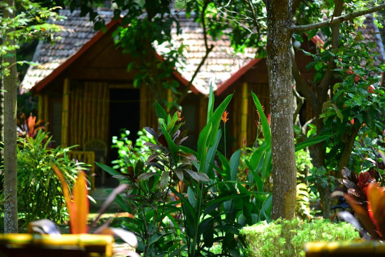 Savithri Inn Cottage Varkala Exterior photo