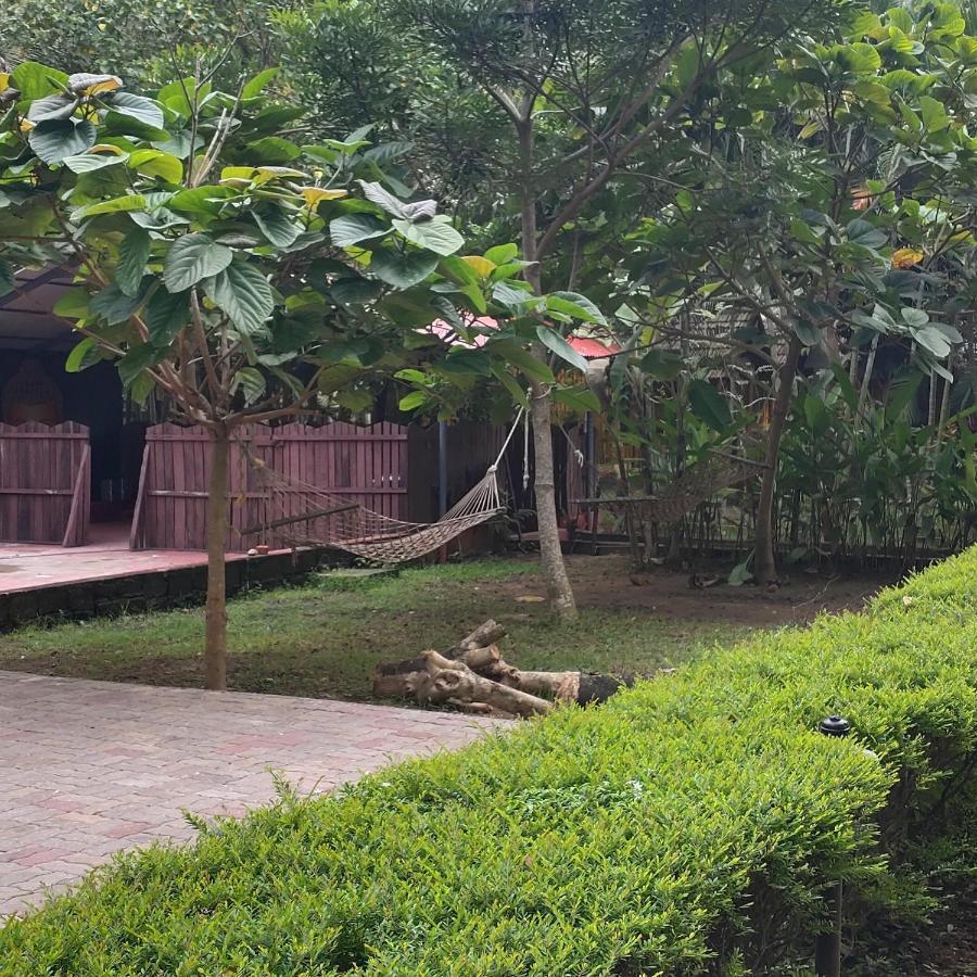 Savithri Inn Cottage Varkala Exterior photo