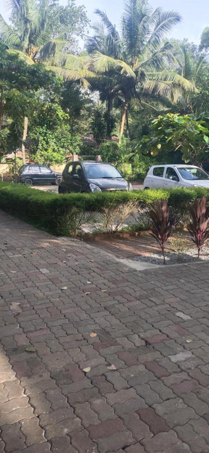 Savithri Inn Cottage Varkala Exterior photo