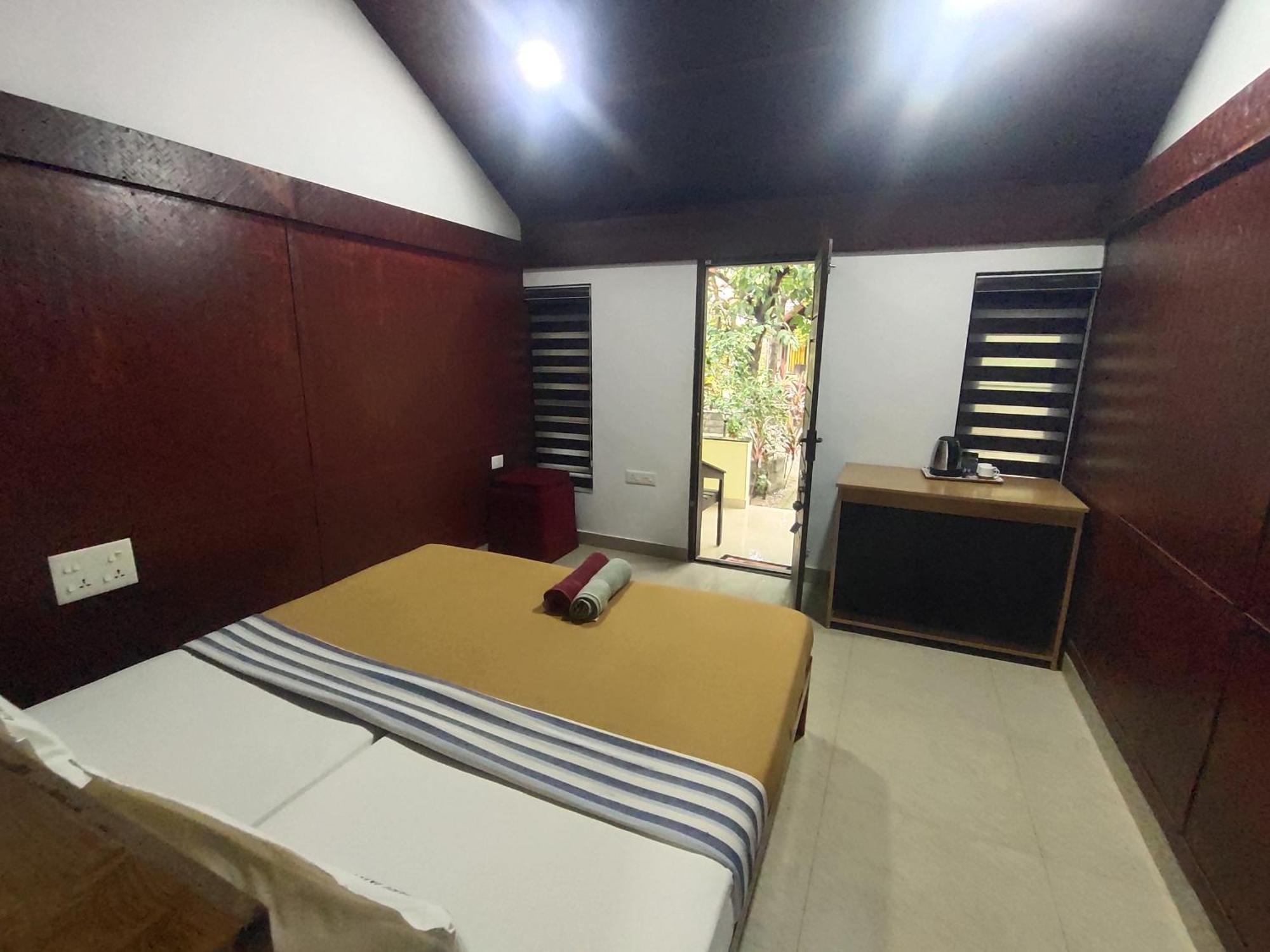 Savithri Inn Cottage Varkala Room photo