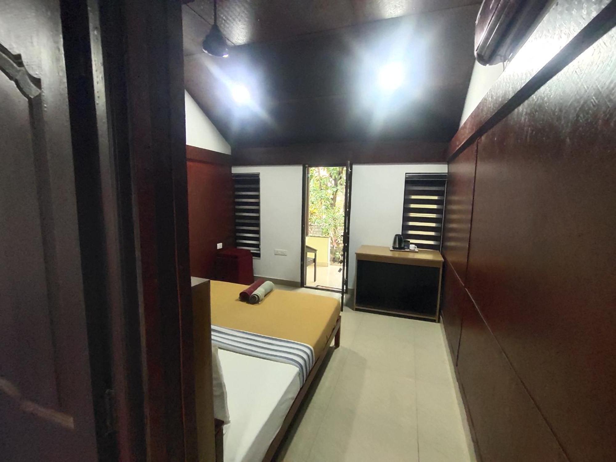 Savithri Inn Cottage Varkala Room photo